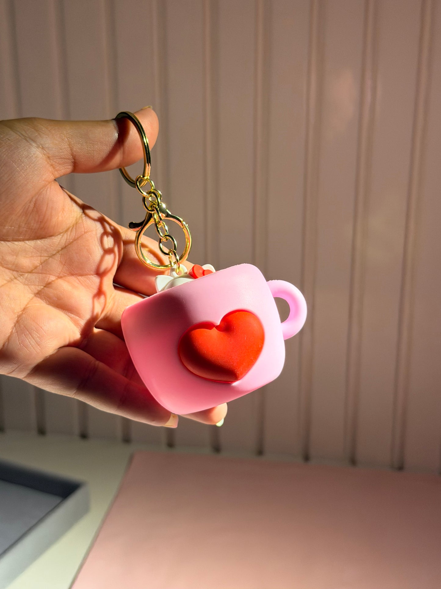 Squeeze me kitty charm