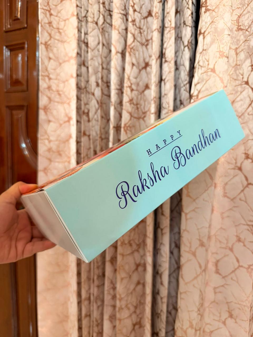 Pull out Rakshabandhan hamper box