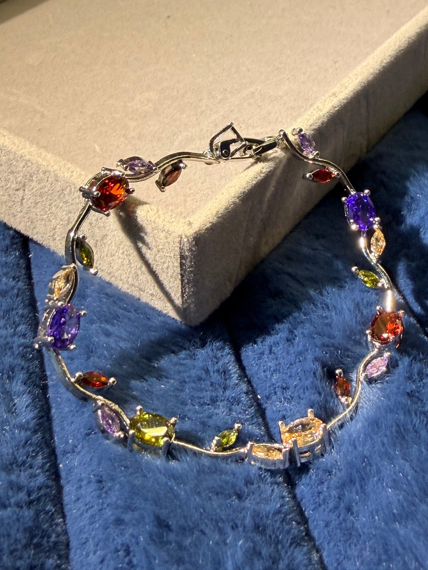 Tulip bracelet