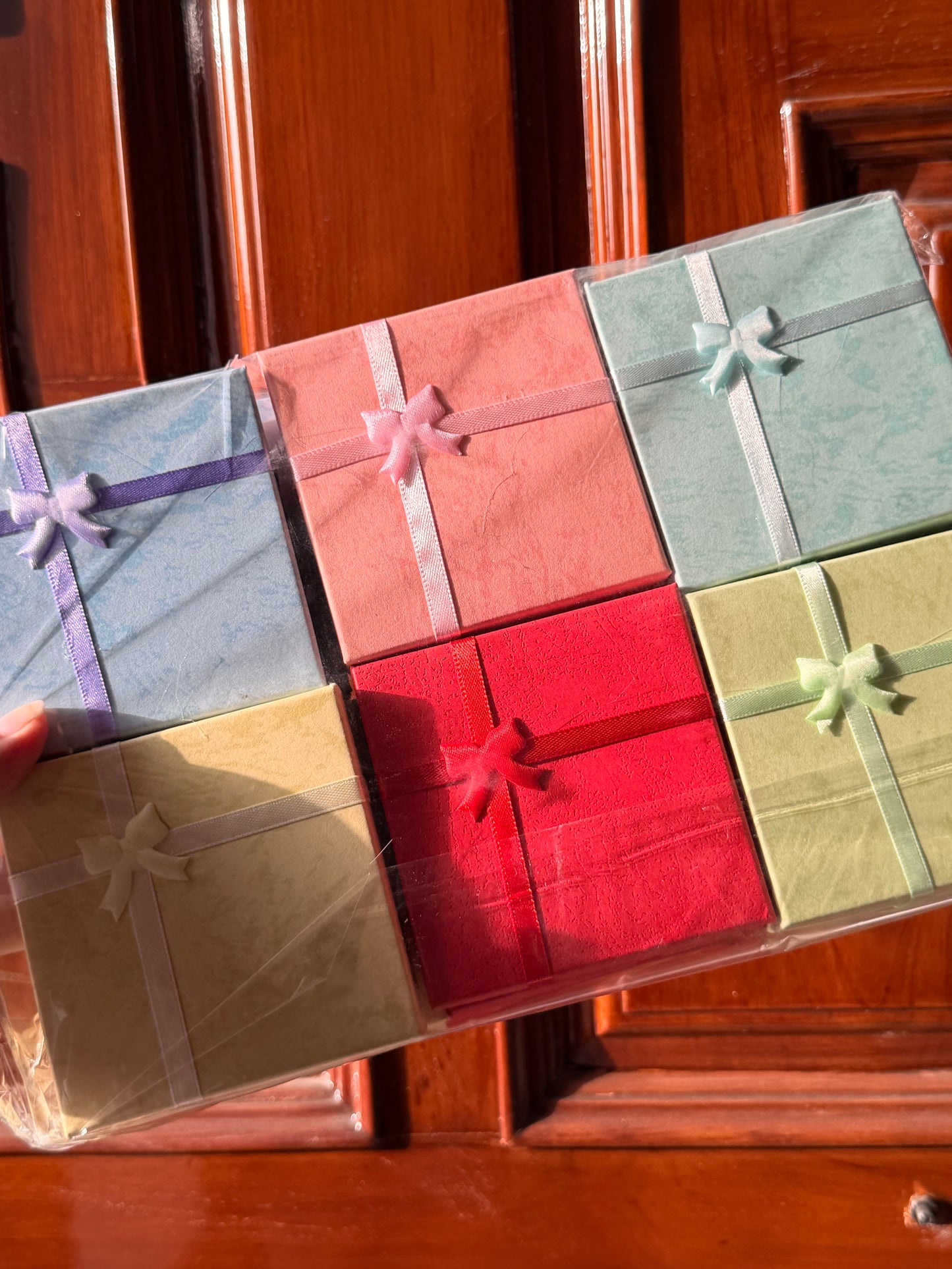 Square display box