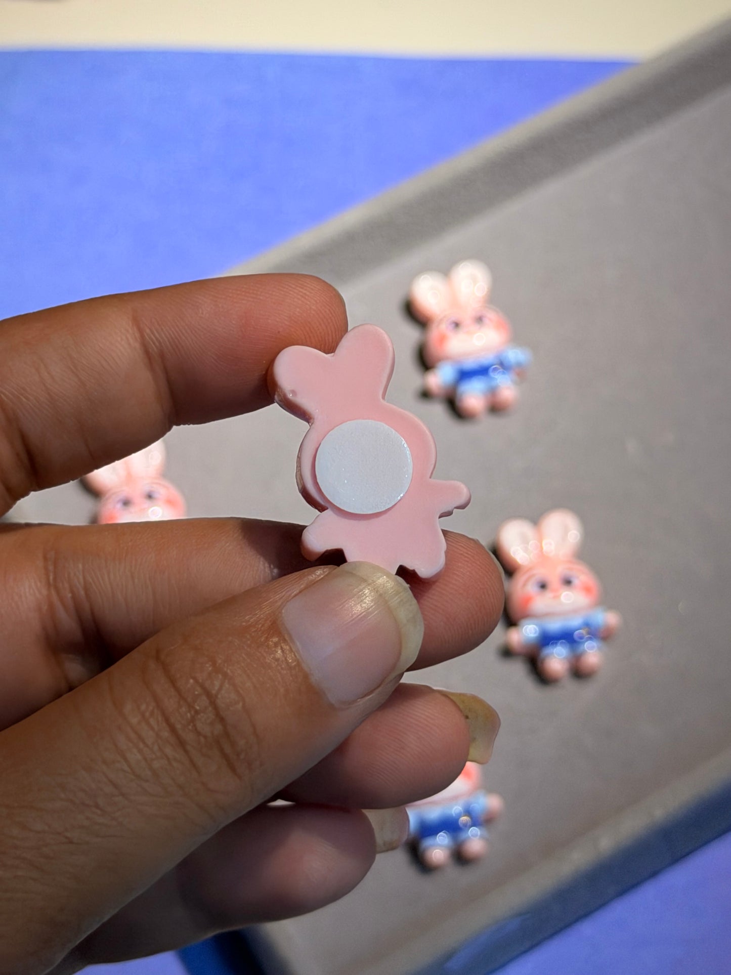 Stickable bunny charms (6pcs)
