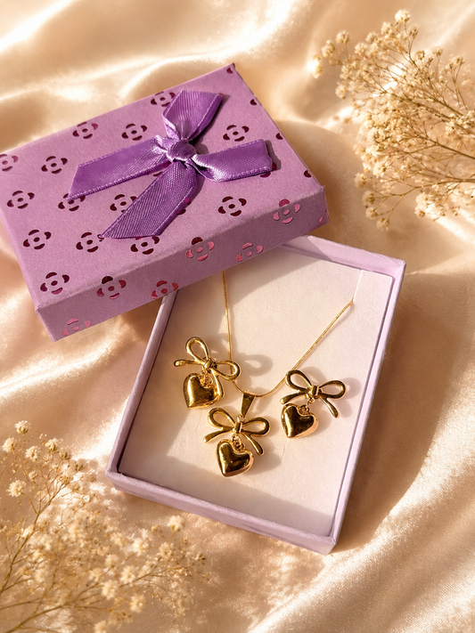 Coquette heart bow set