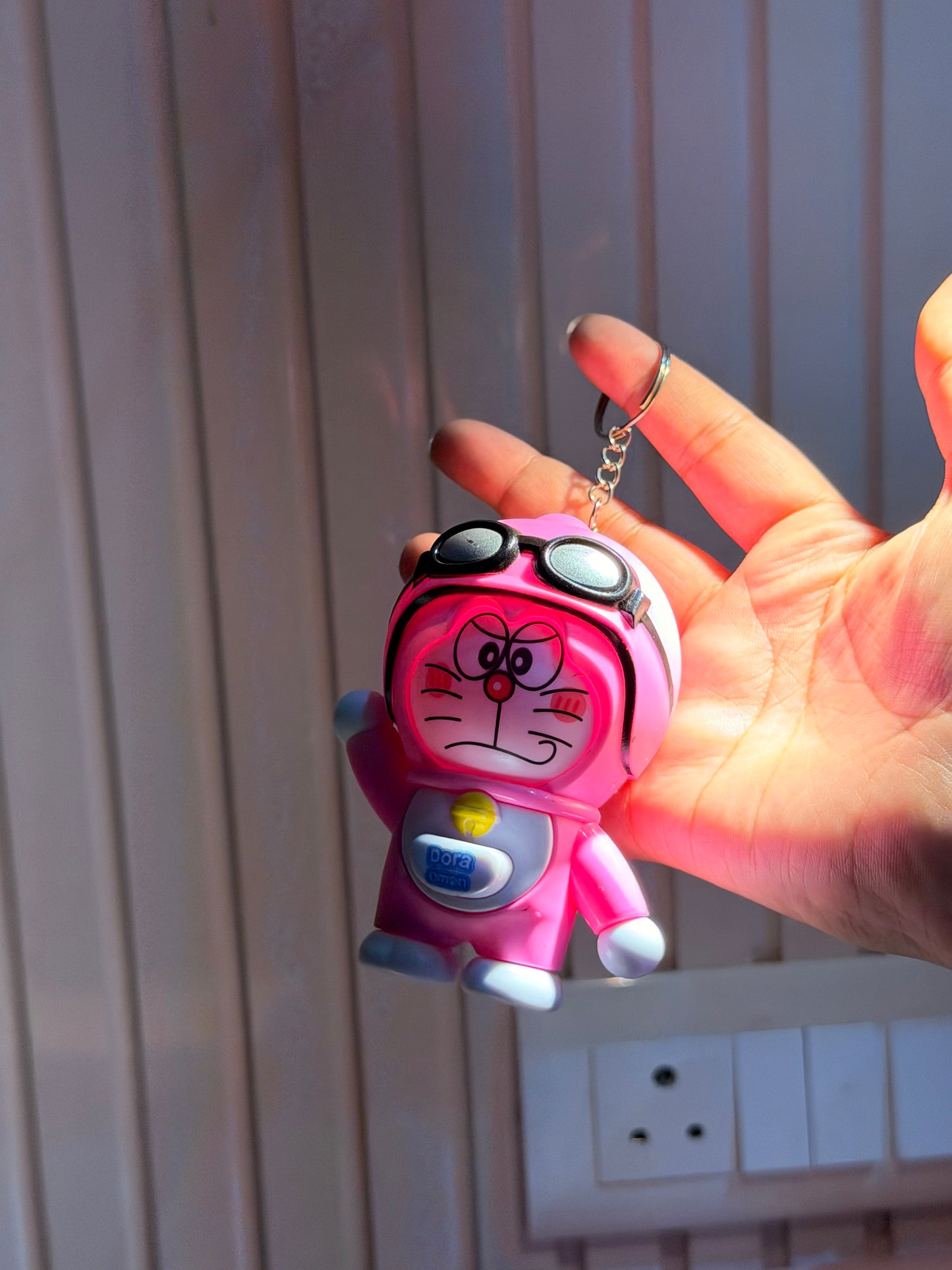 Doraemon face changing keychain