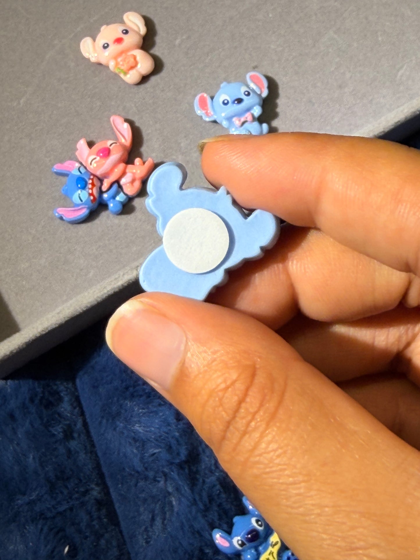 Stickable stitch charms (8pcs)