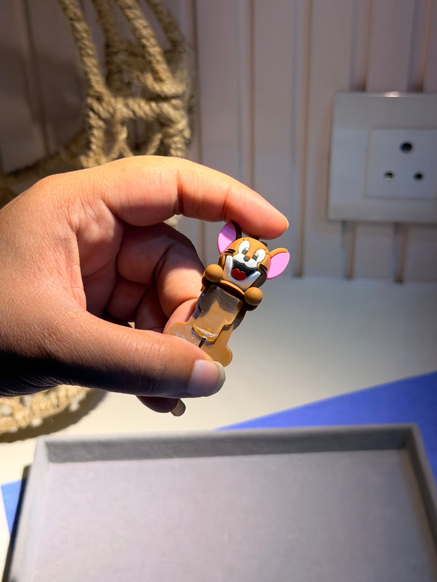 3D jerry phone buddy