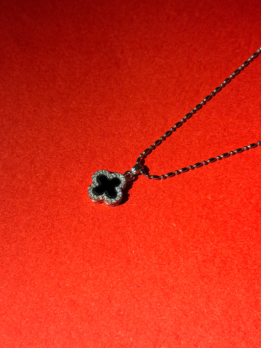 Clover flip pendent ( silver tone)