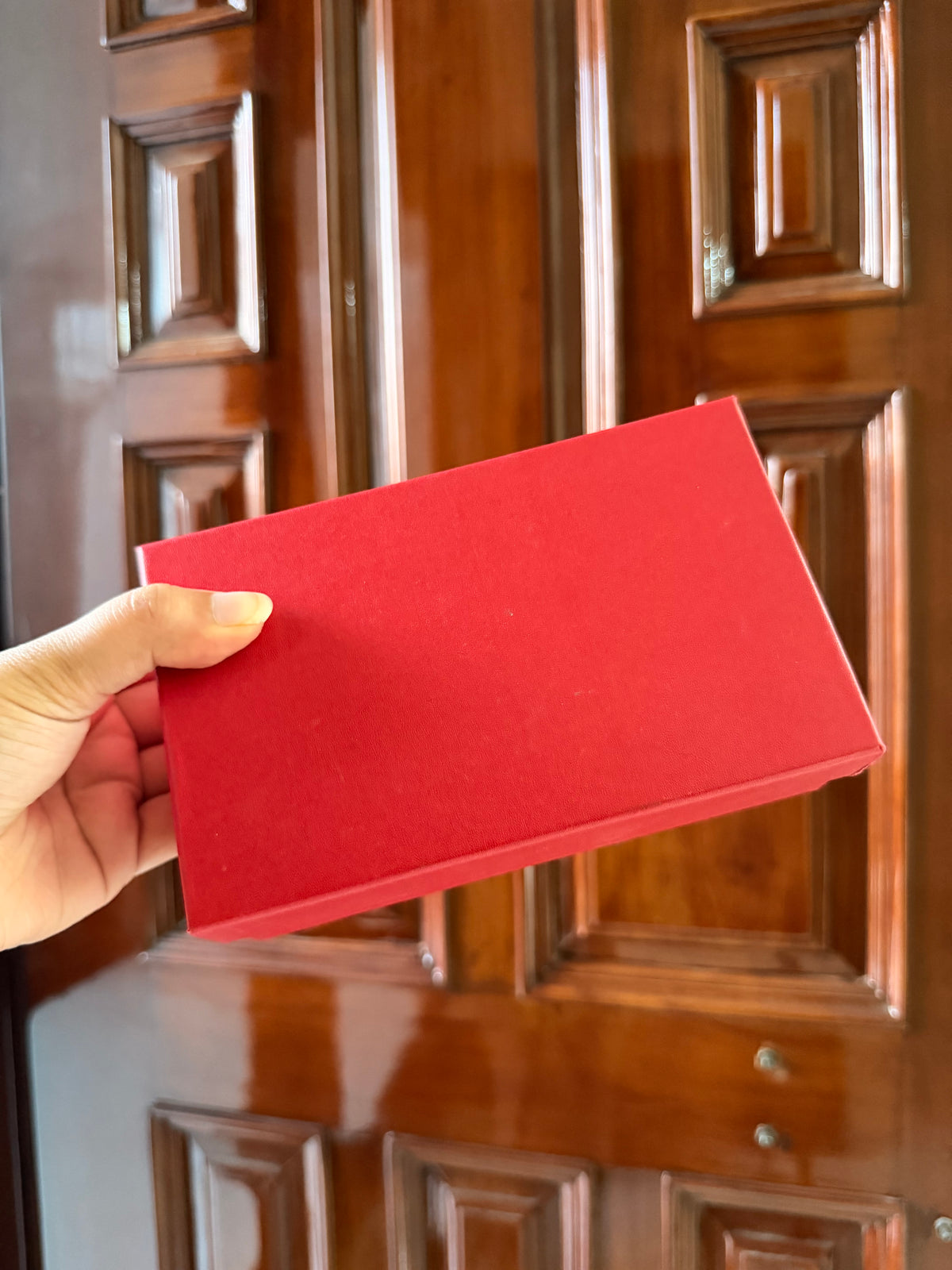 Three Roses Gift Box