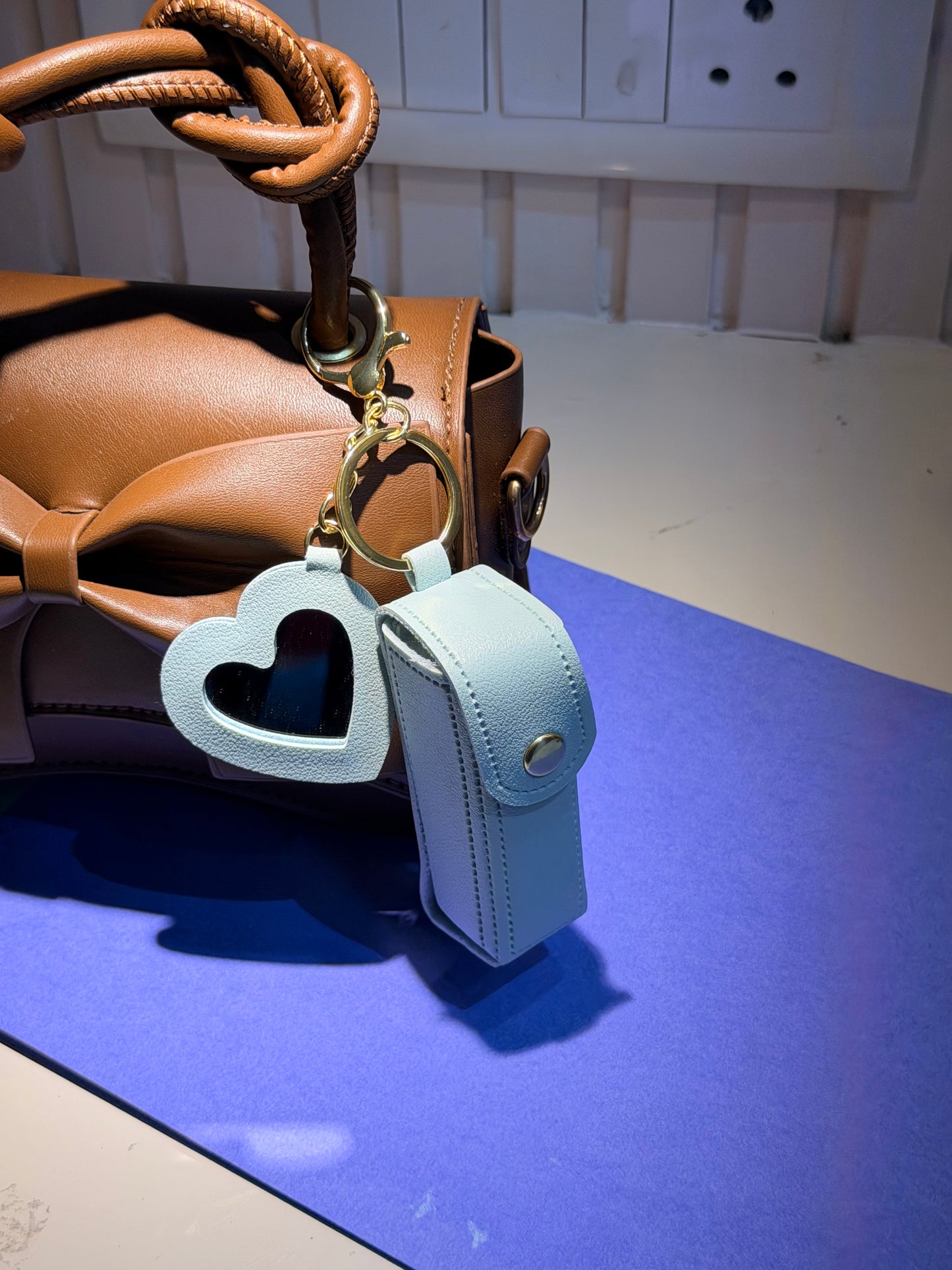 HeartCharm Lipstick holder (blue)
