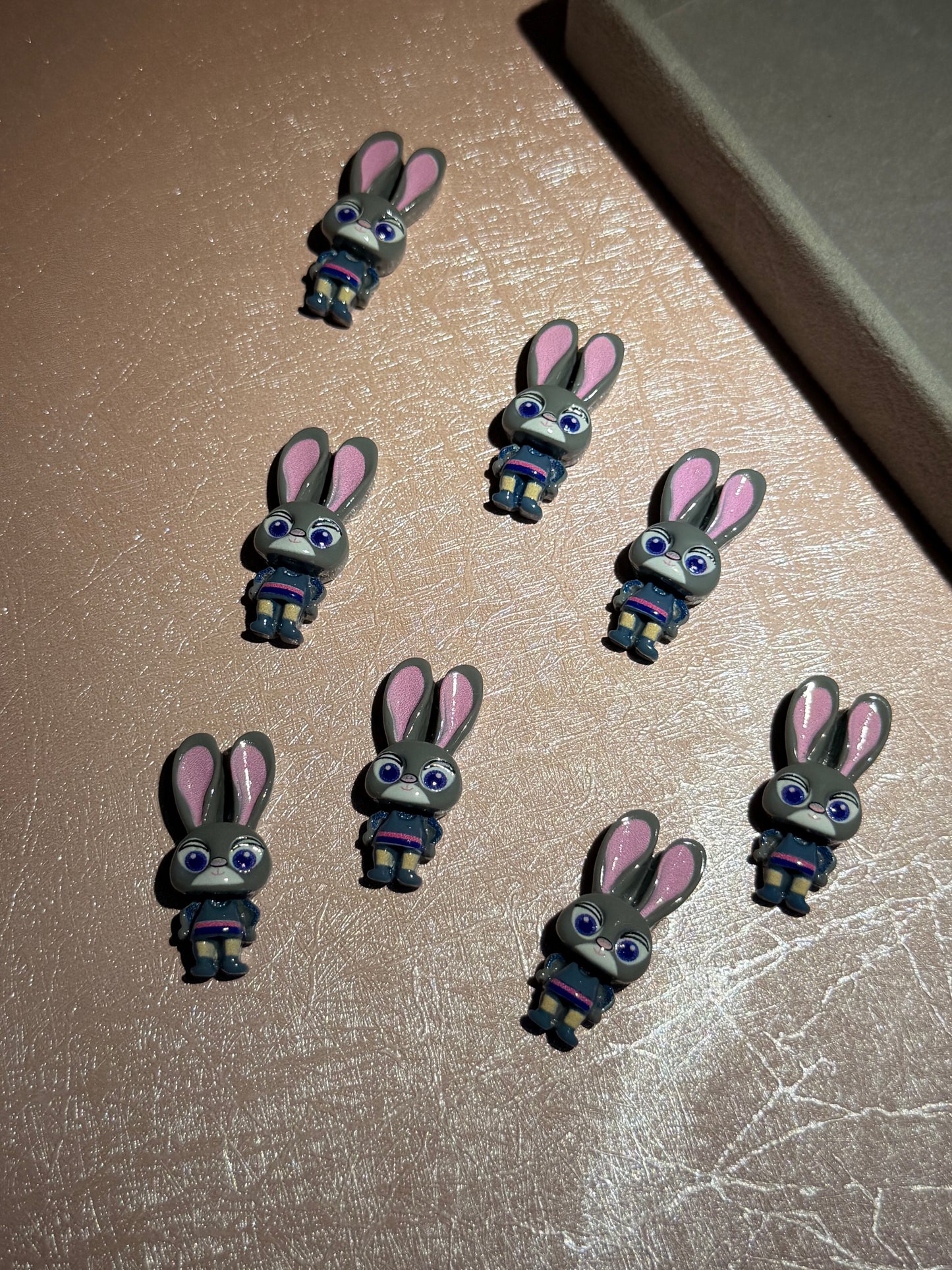 Stickable bunny charms (8pcs)