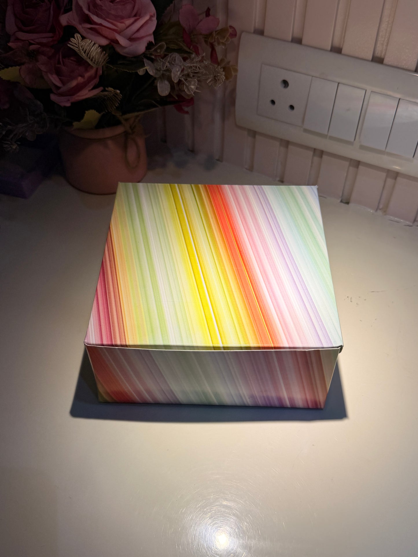 Square hamper boxes