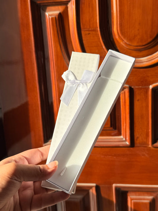Long display box