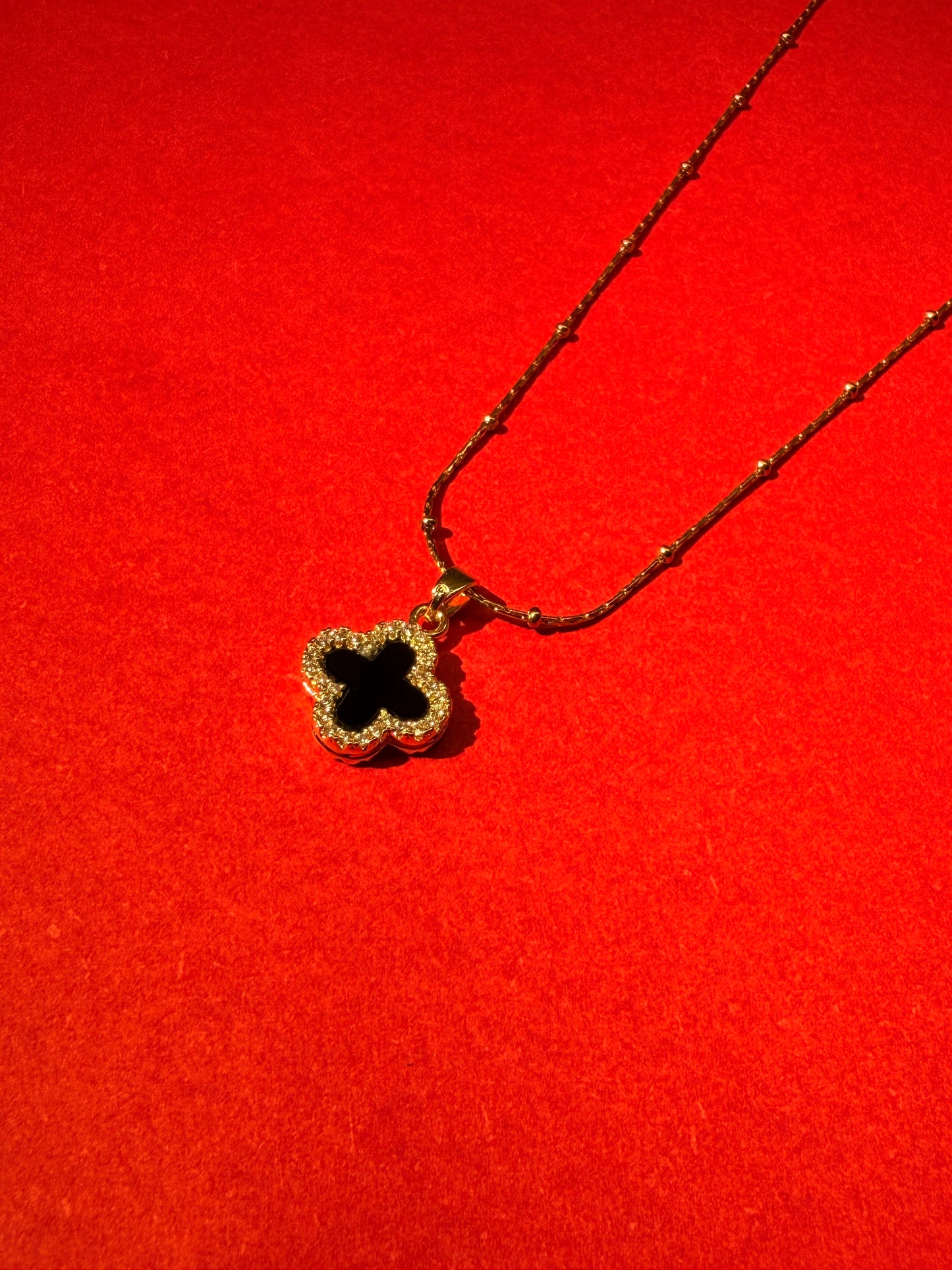 Clover Flip Pendant (Gold Tone)