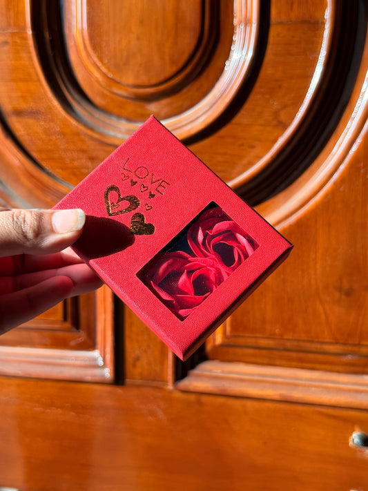 Double rose display box