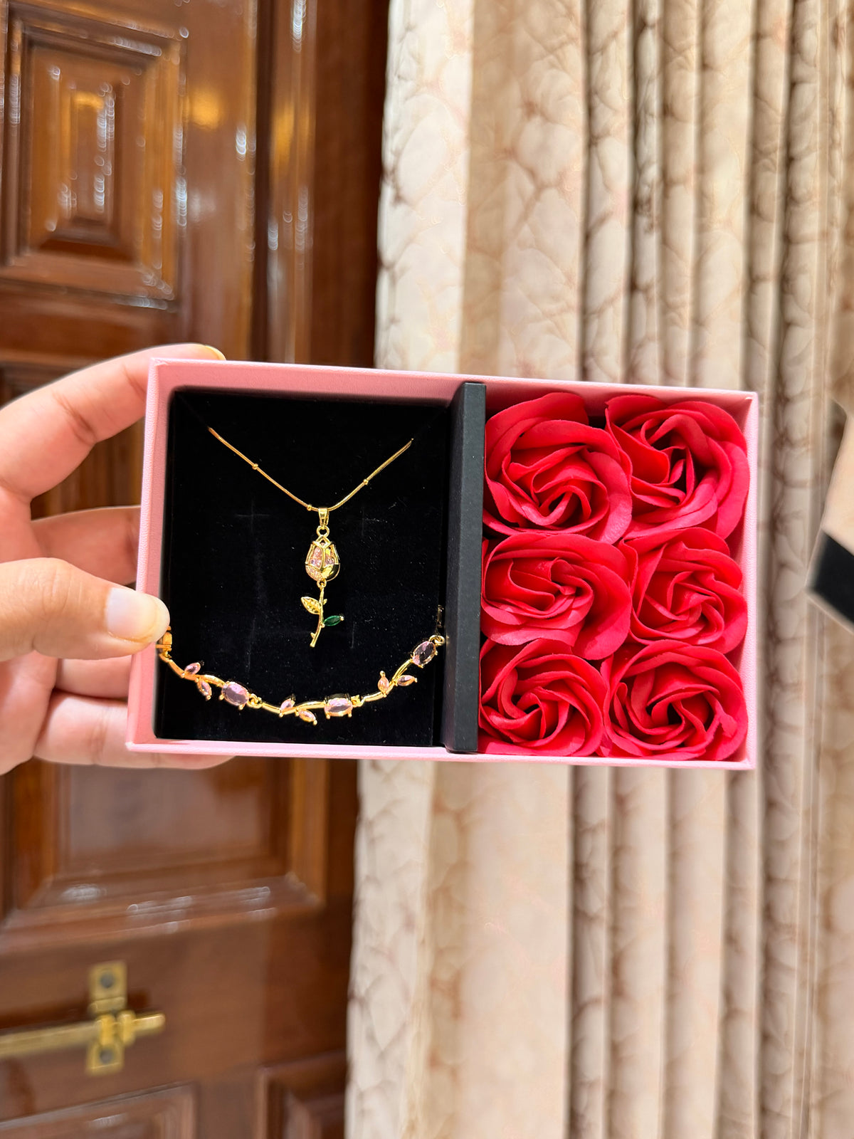 Tulip Romance Jewellery Set