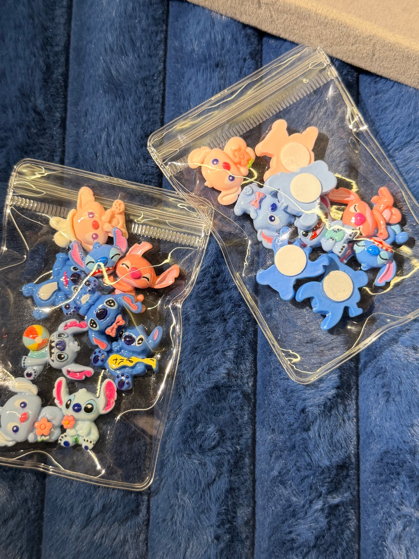 Stickable stitch charms (8pcs)
