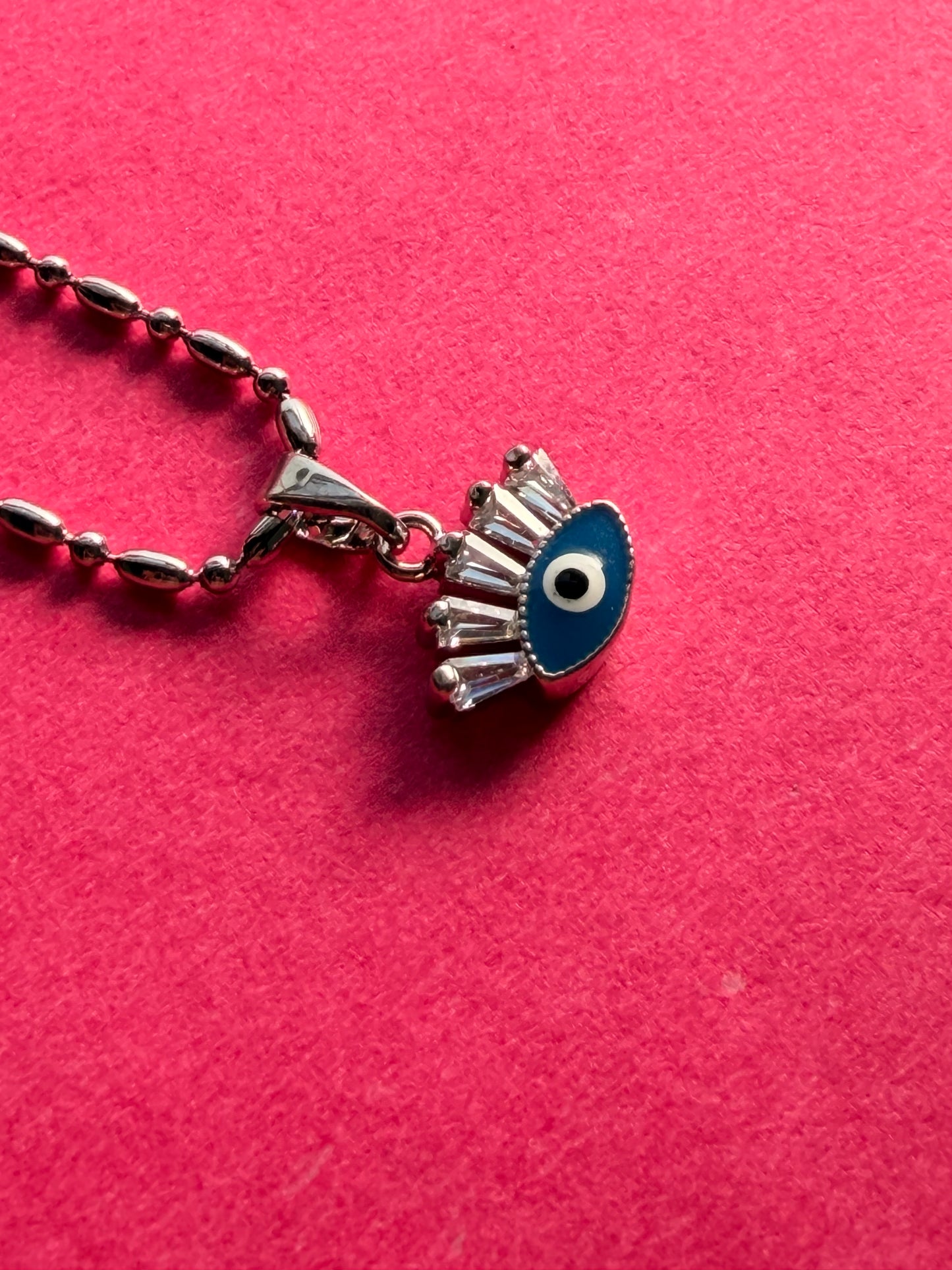 Evil Eye Luxe Necklace(silver toned)