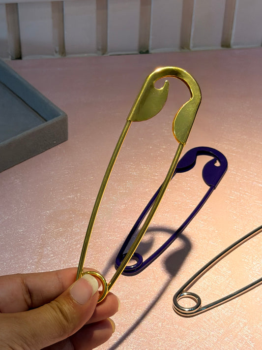 Safety pin hair-clip (golden)