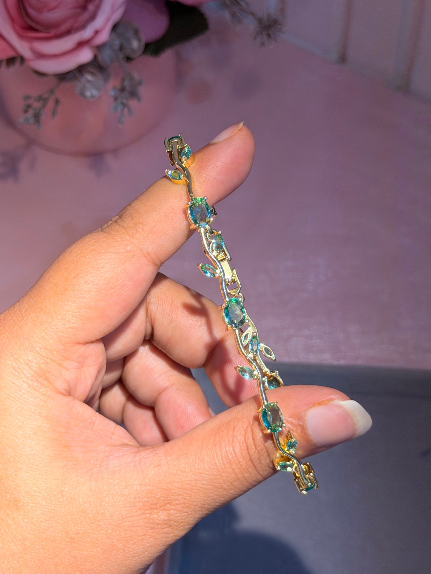 Tulip bracelet (emerald green)