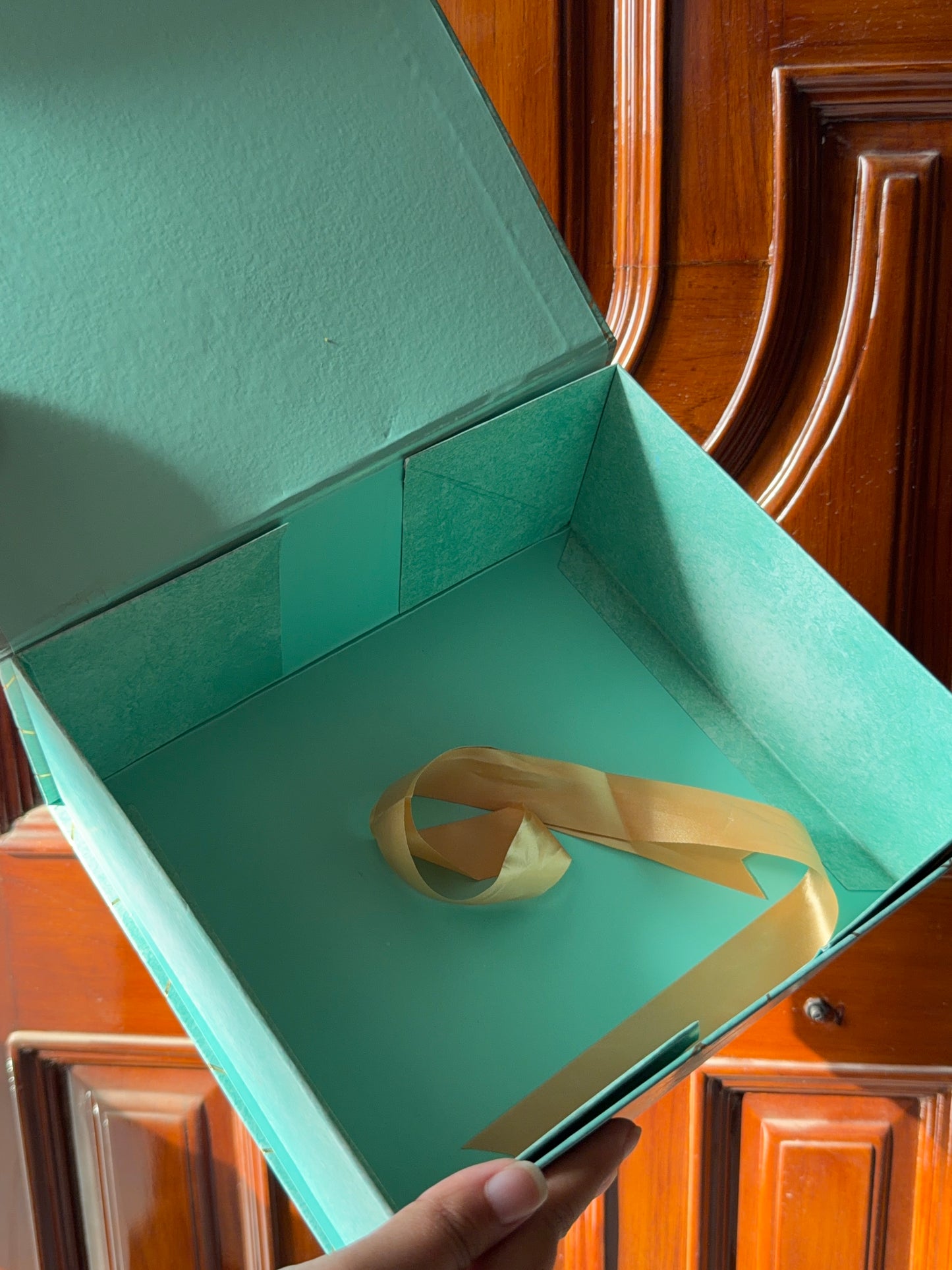 Ribbon collapsible box (medium)