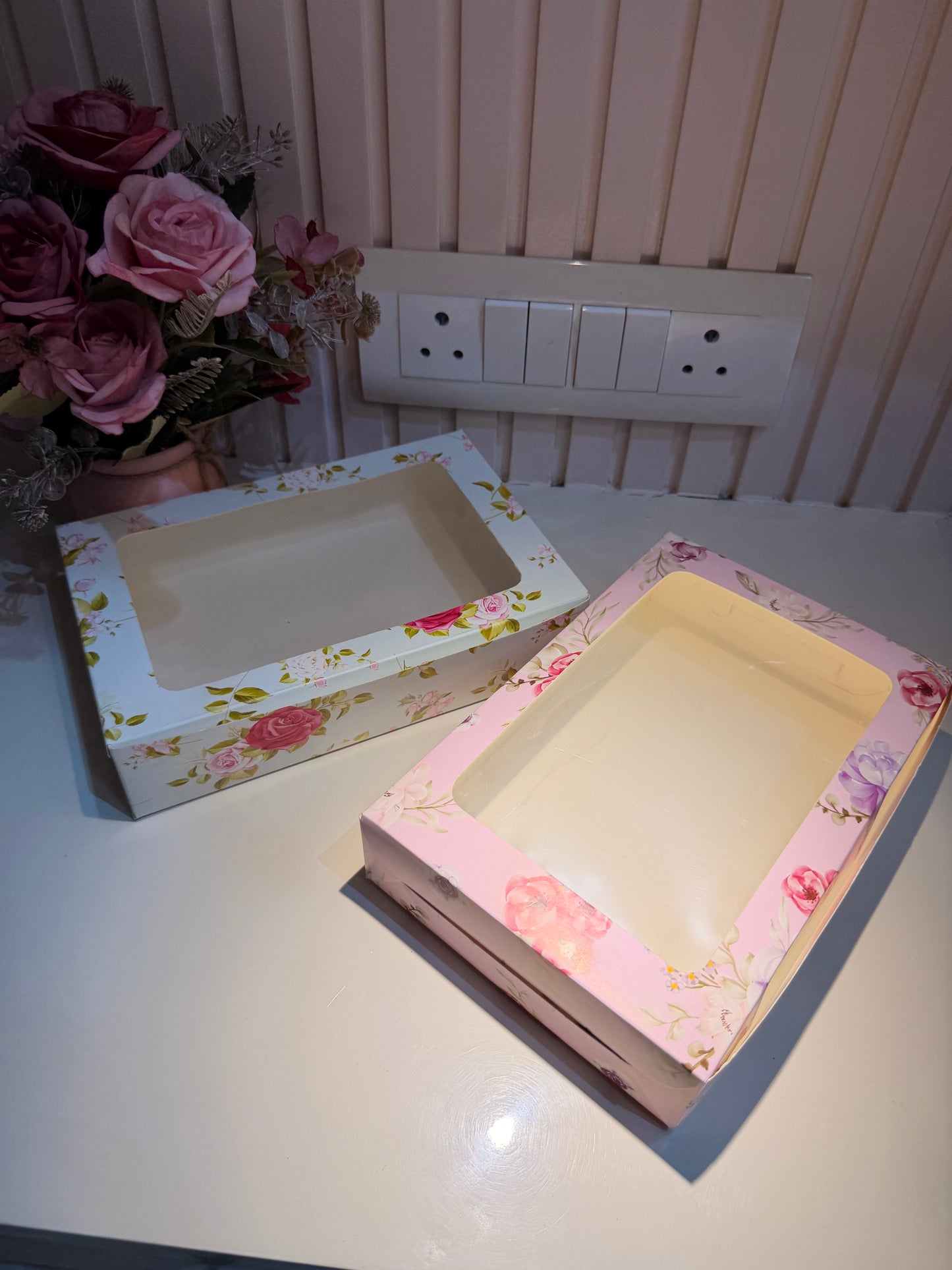 Floral large hamper box