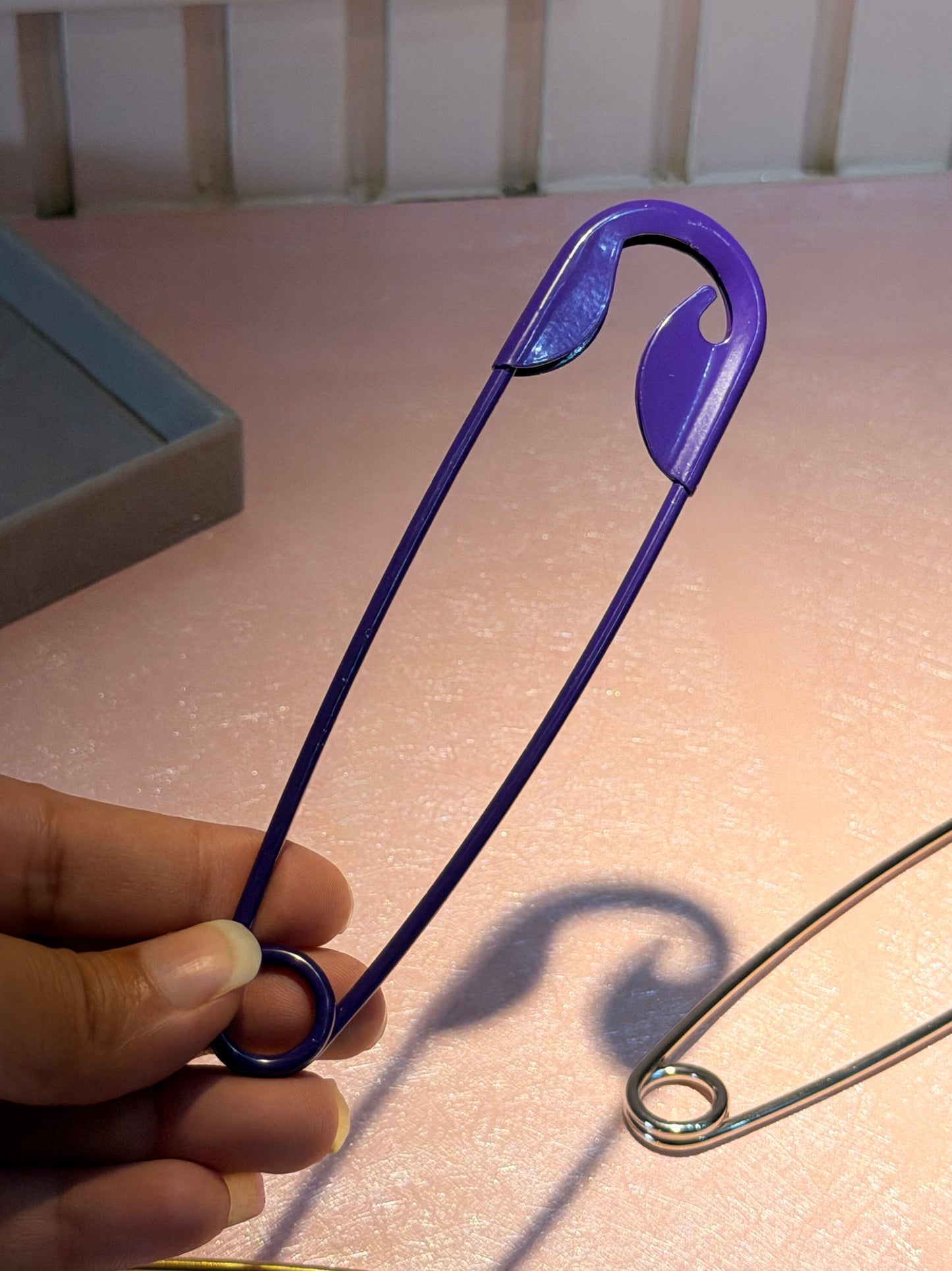 Safety pin hair-clip (purple)