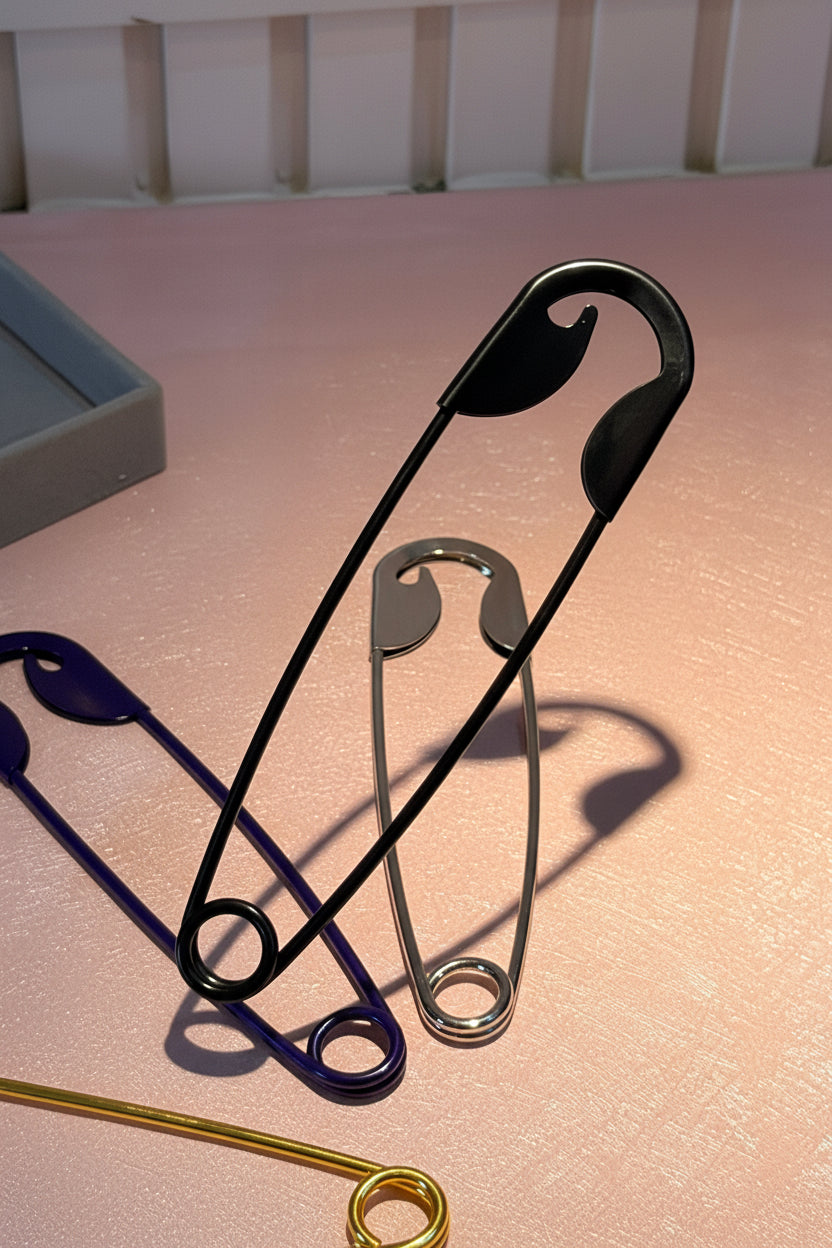Safety pin hair-clip (Black)