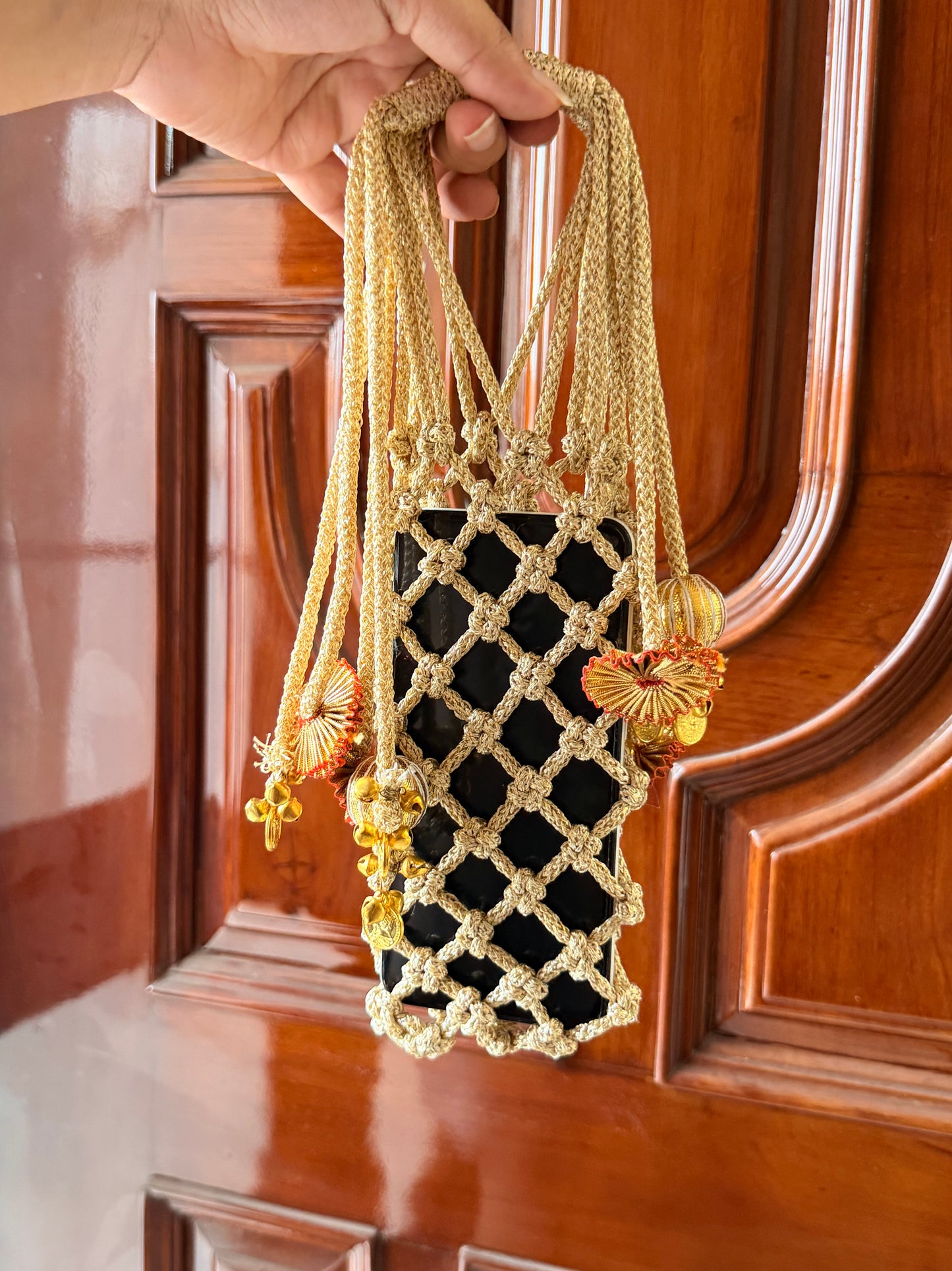 Royal Potli Phone Sling – antique Gold