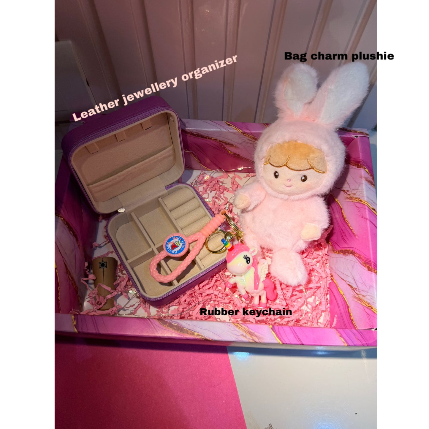 Blush & Bloom Princess Hamper (10 Articles)