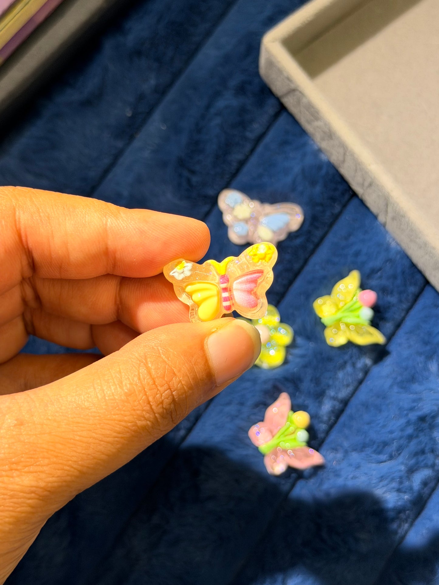 Stickable cute charms (6pcs)