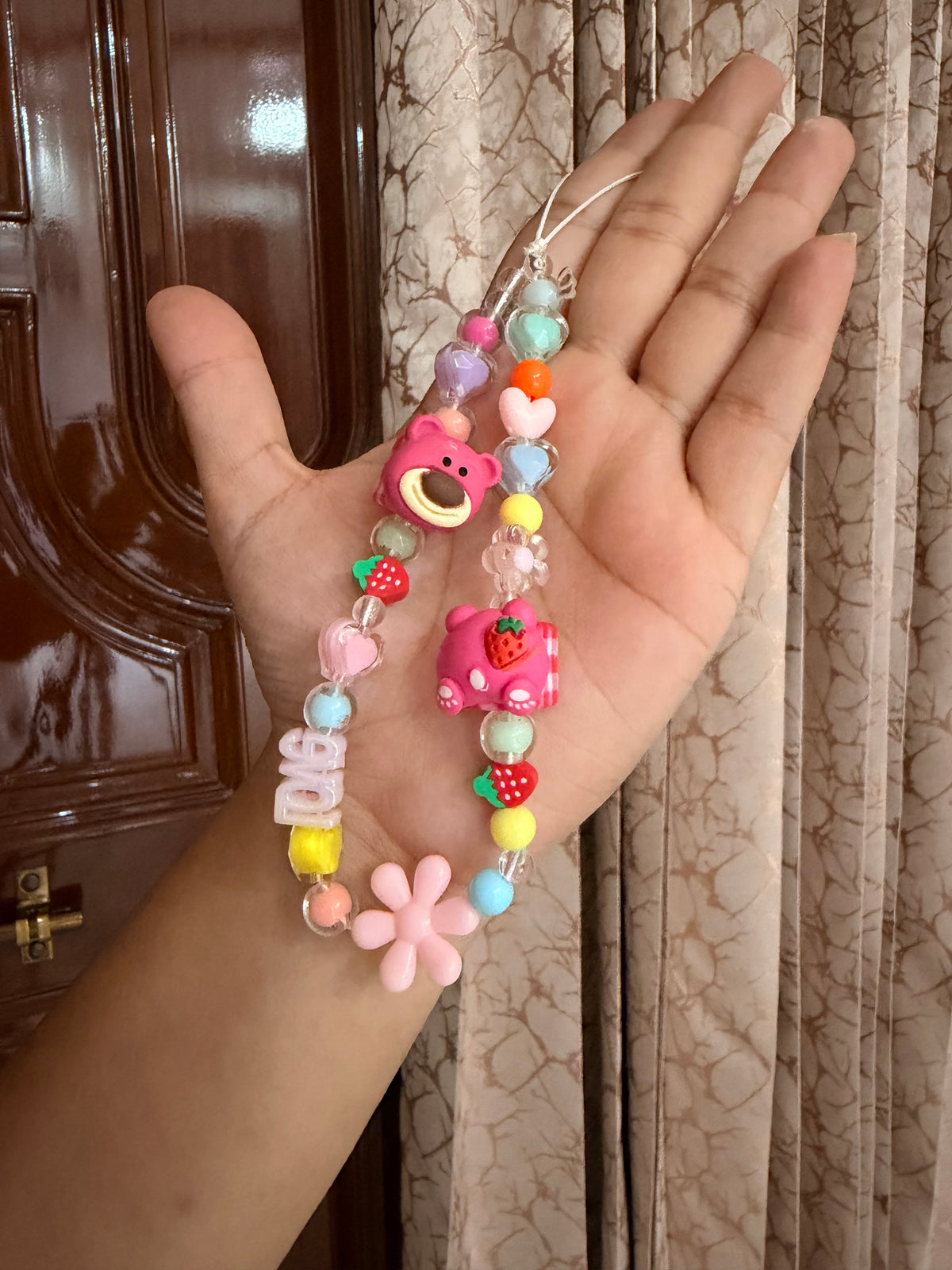 Thread phone charm (1)