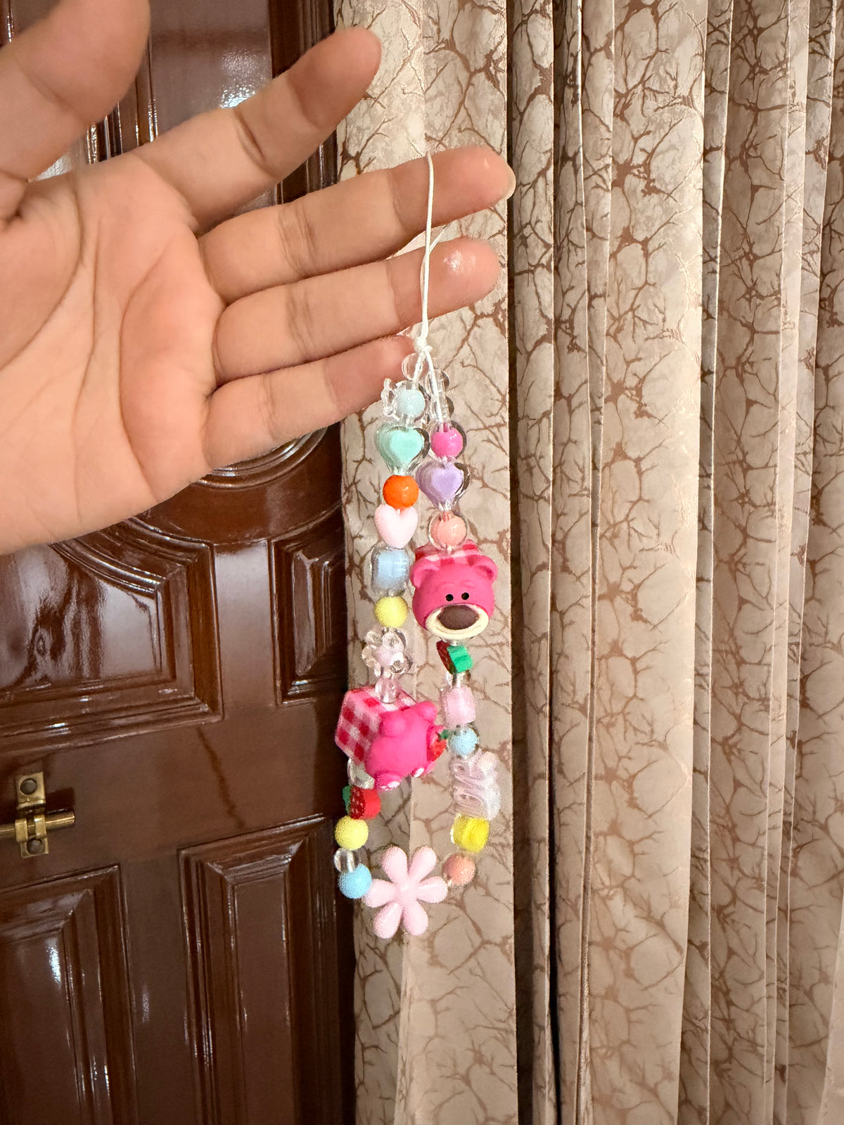Thread phone charm (1)