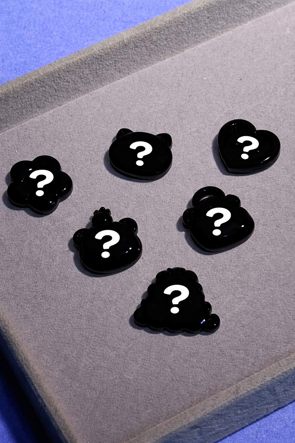 Stickable mystery charm (6pcs)