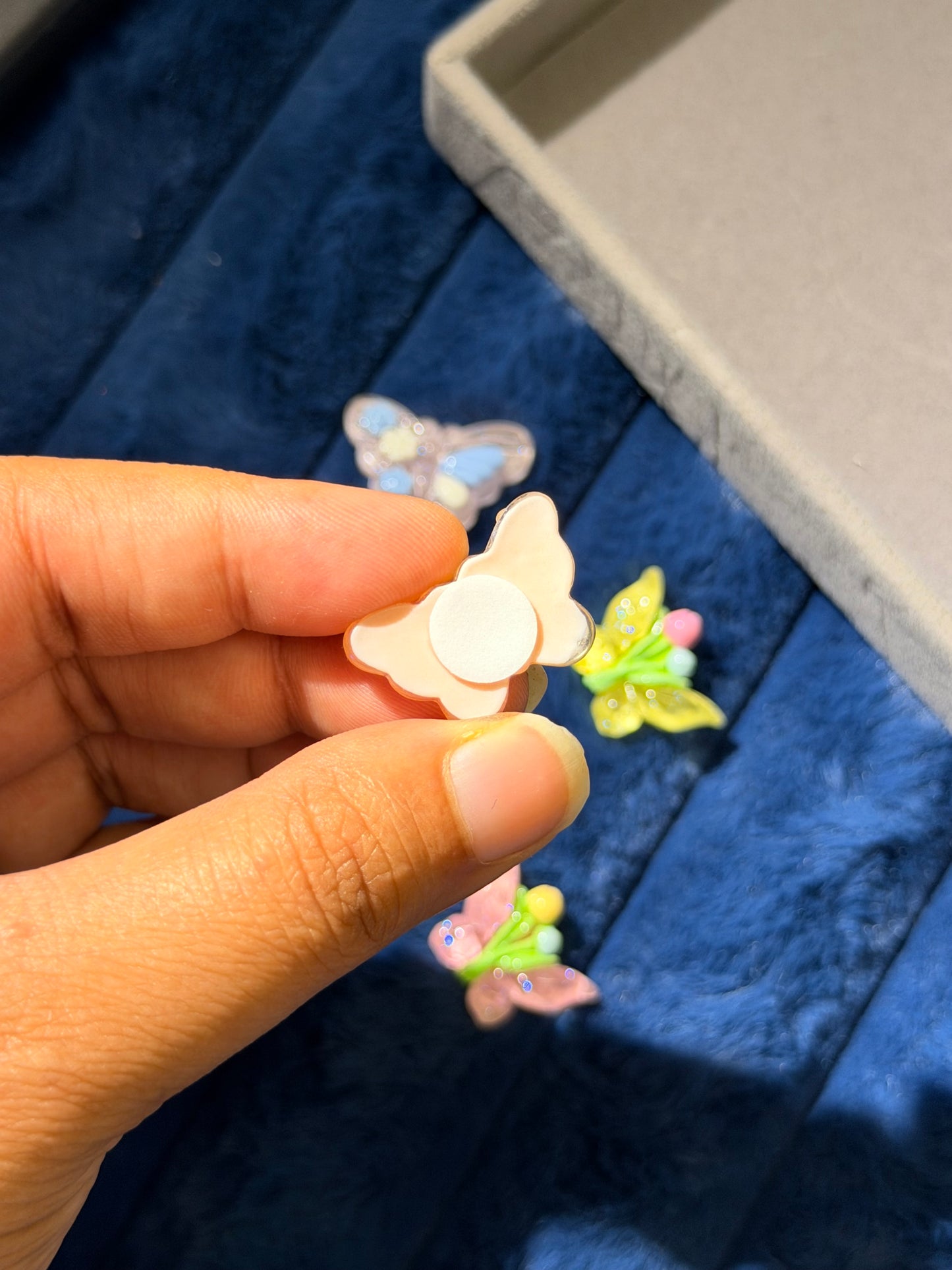 Stickable cute charms (6pcs)