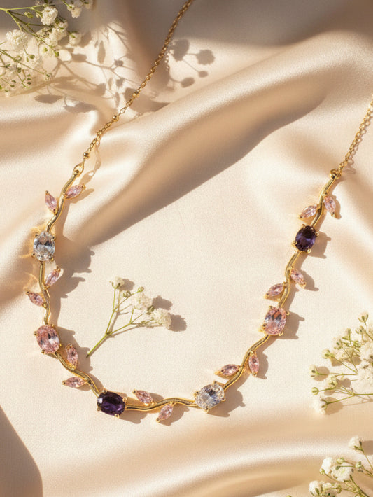 Tulip vine necklace (triple shade)