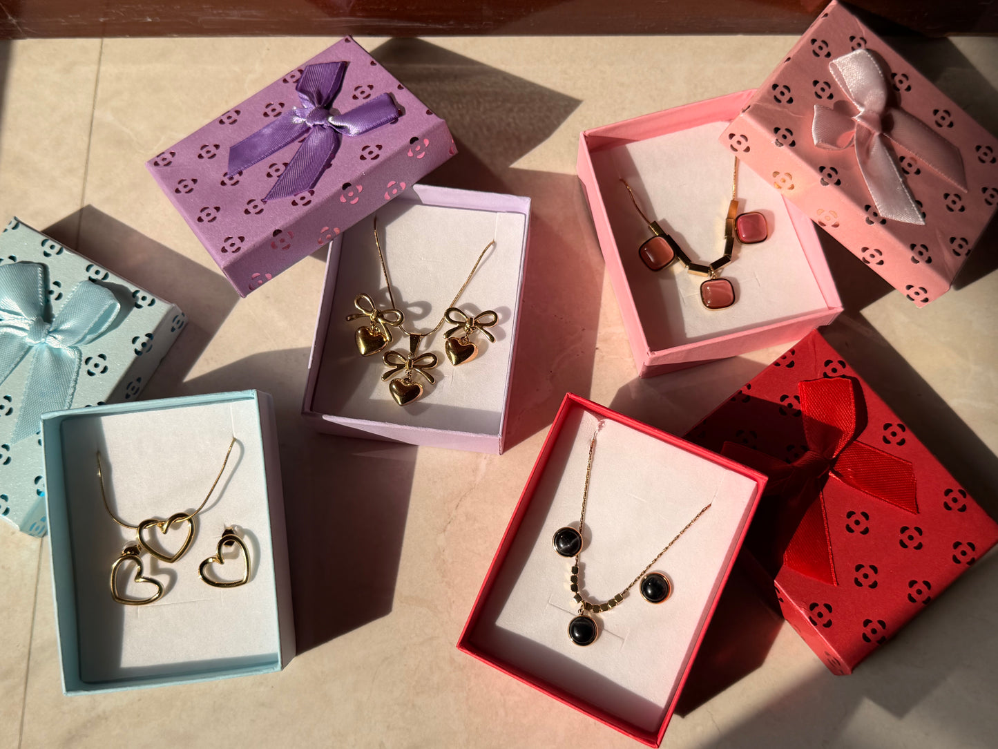 Rose glow statement set