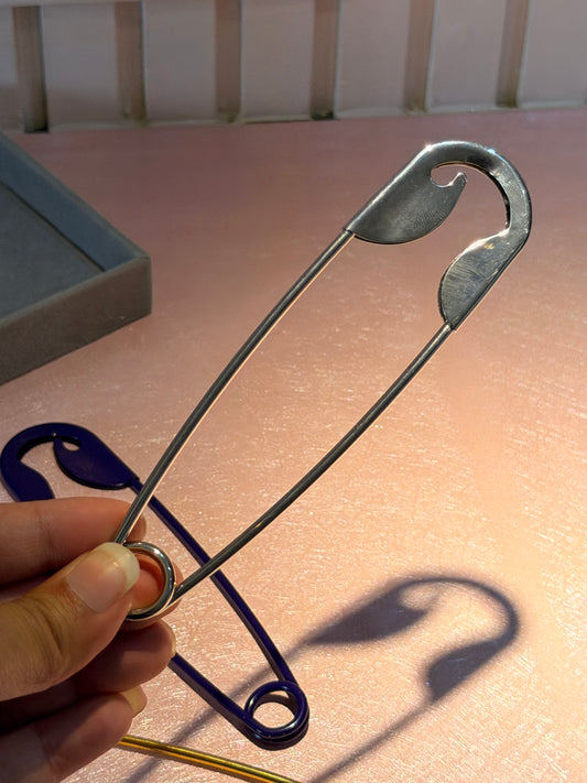 Safety pin hair-clip (silver)