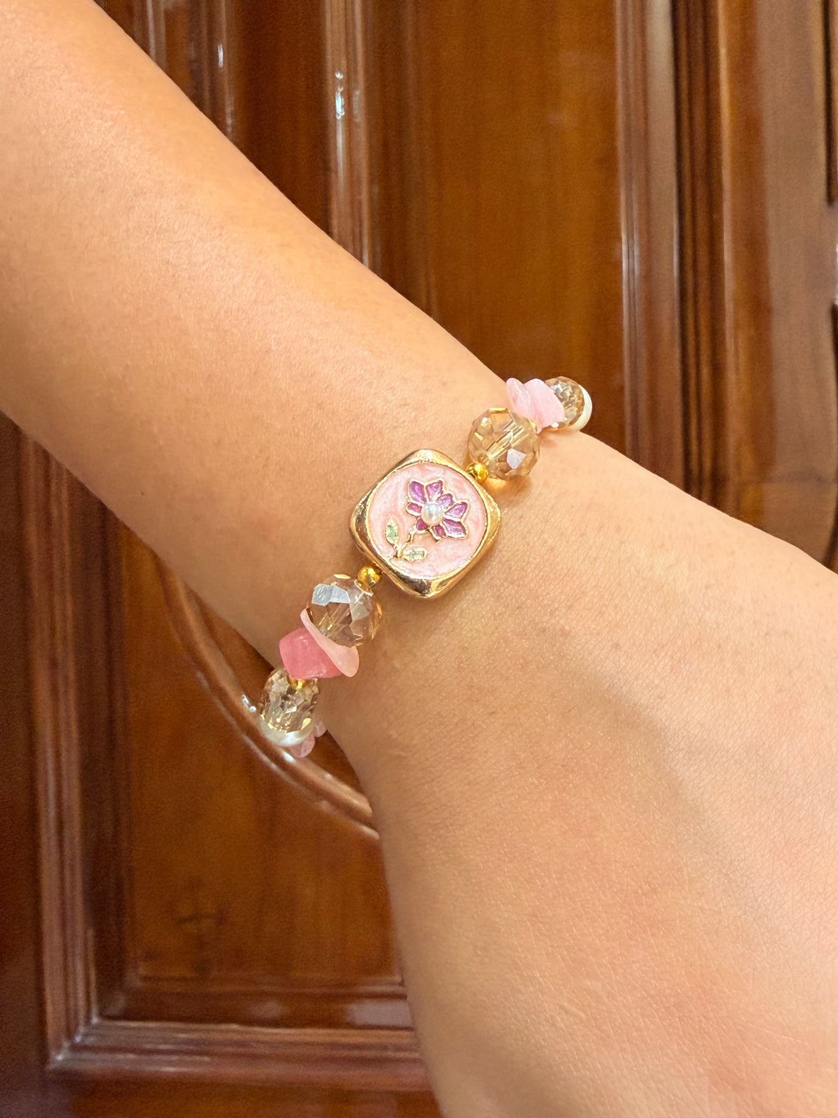 Rosy crystal adjustable bracelet (pink)