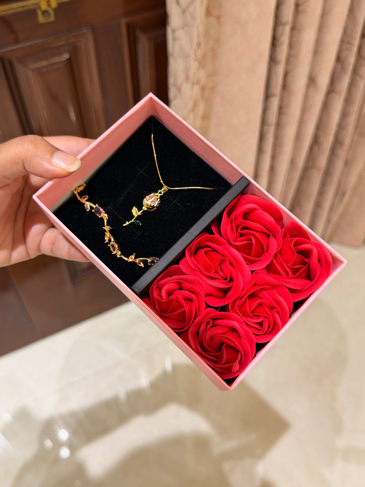Tulip Romance Jewellery Set