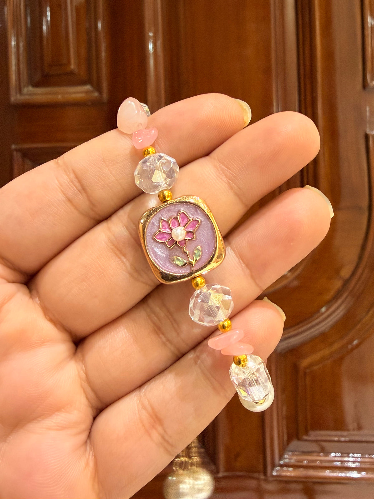 Rosy crystal adjustable bracelet (lavender)