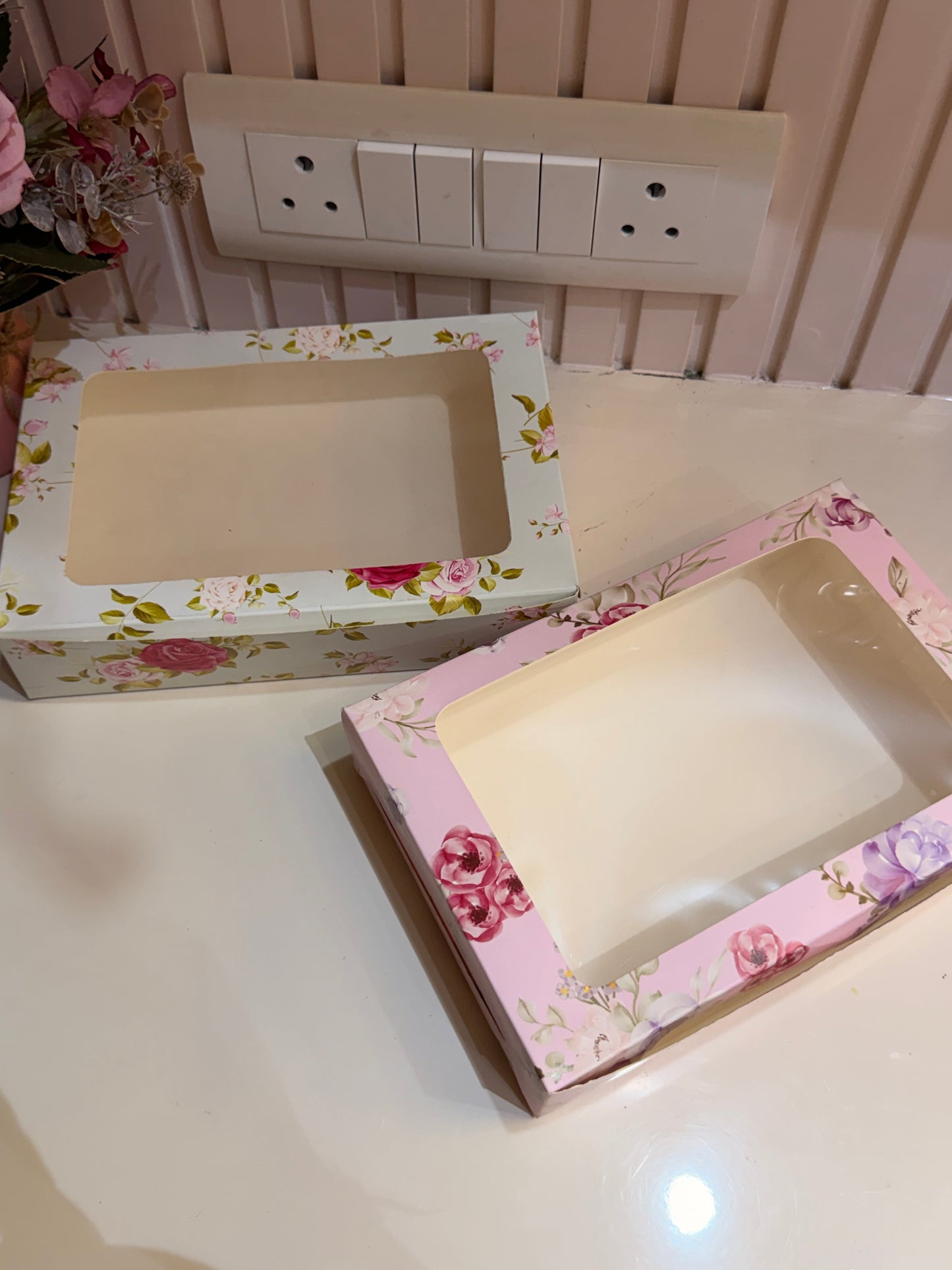 Floral large hamper box
