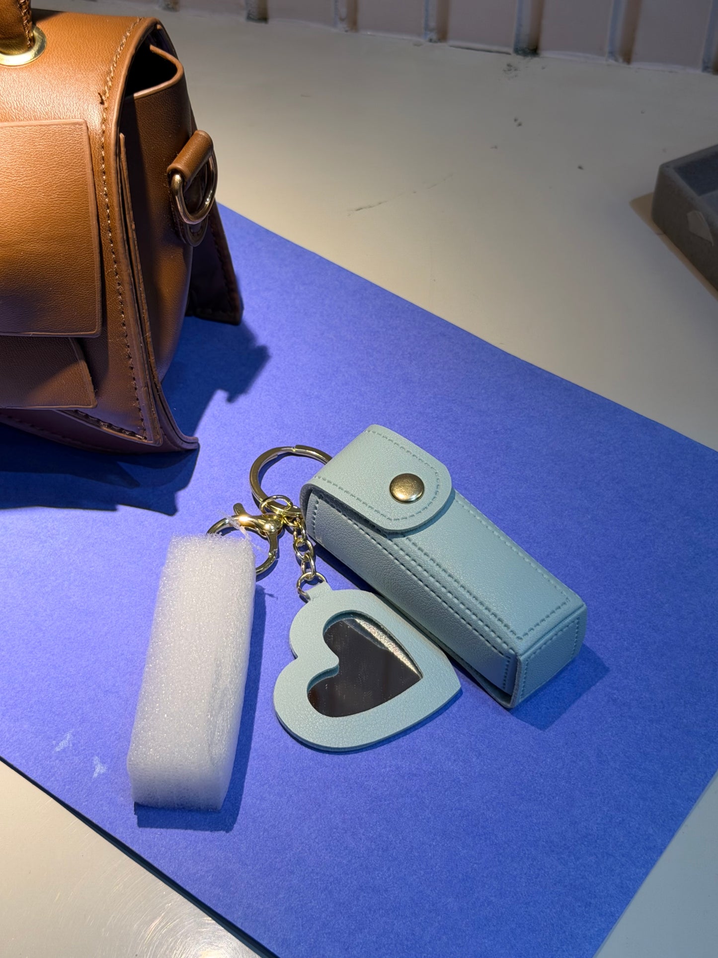 HeartCharm Lipstick holder (blue)