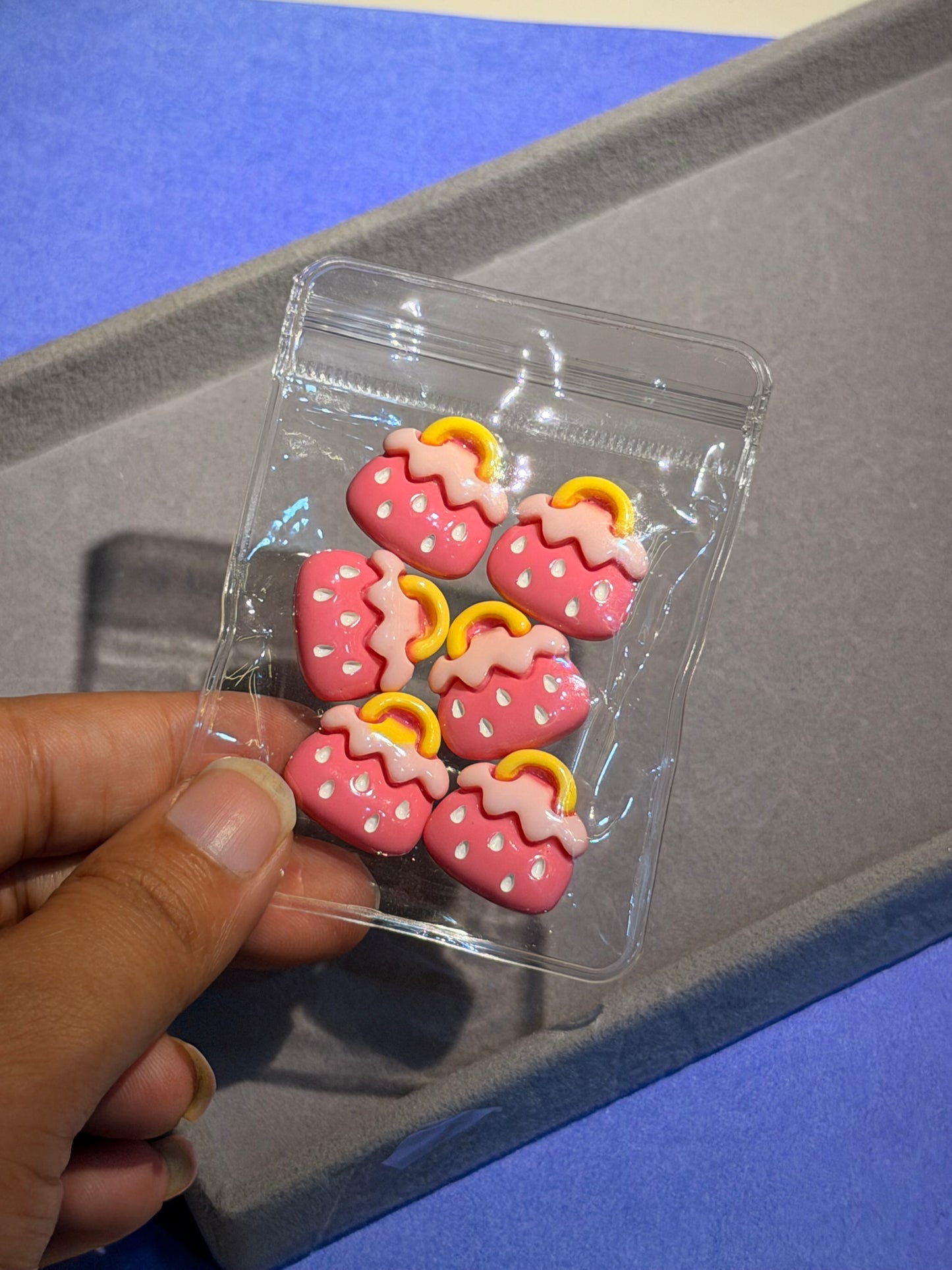 Stickable purse charms (6pcs)