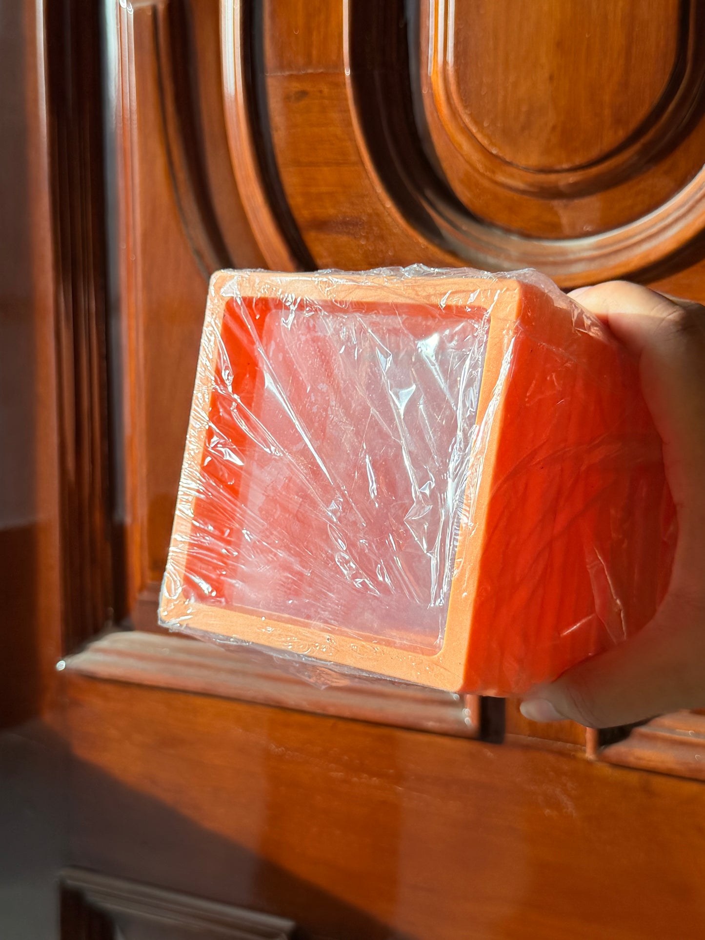 Floating display box (9”9cm)